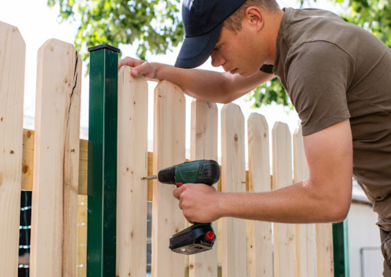 fence-repair-maintenance